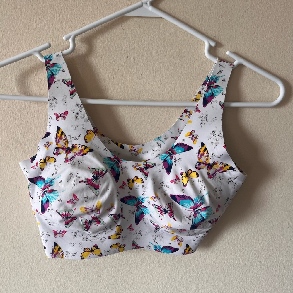 Knix x Betsy Johnson luxelift bra
